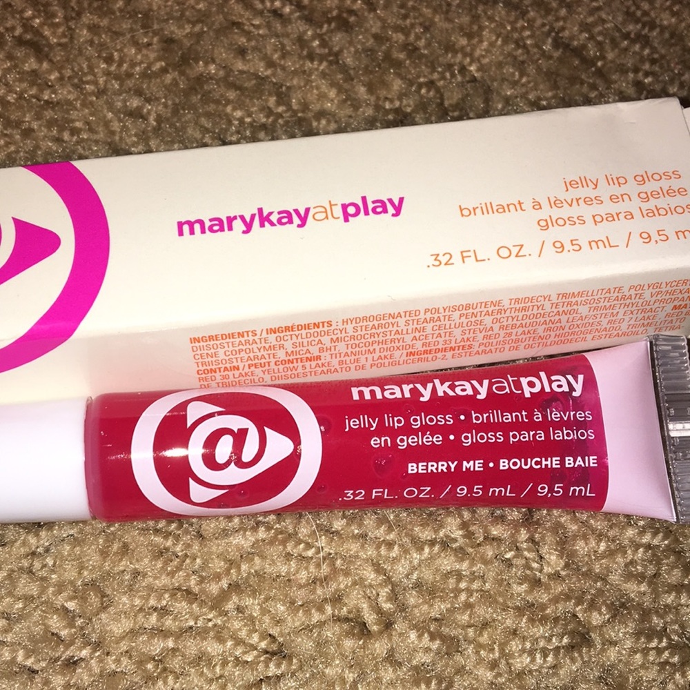 Mary KAY at play jelly lip gloss-Berry Me